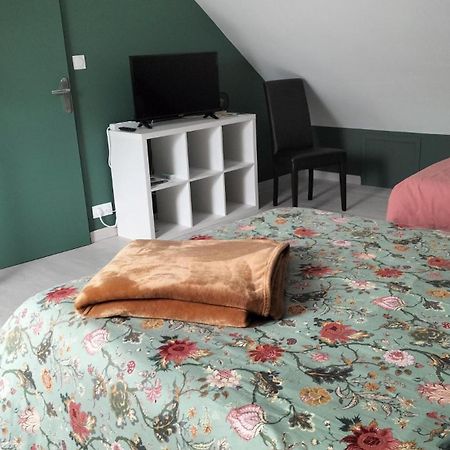 Chez Nadine Bed & Breakfast Valframbert Bagian luar foto