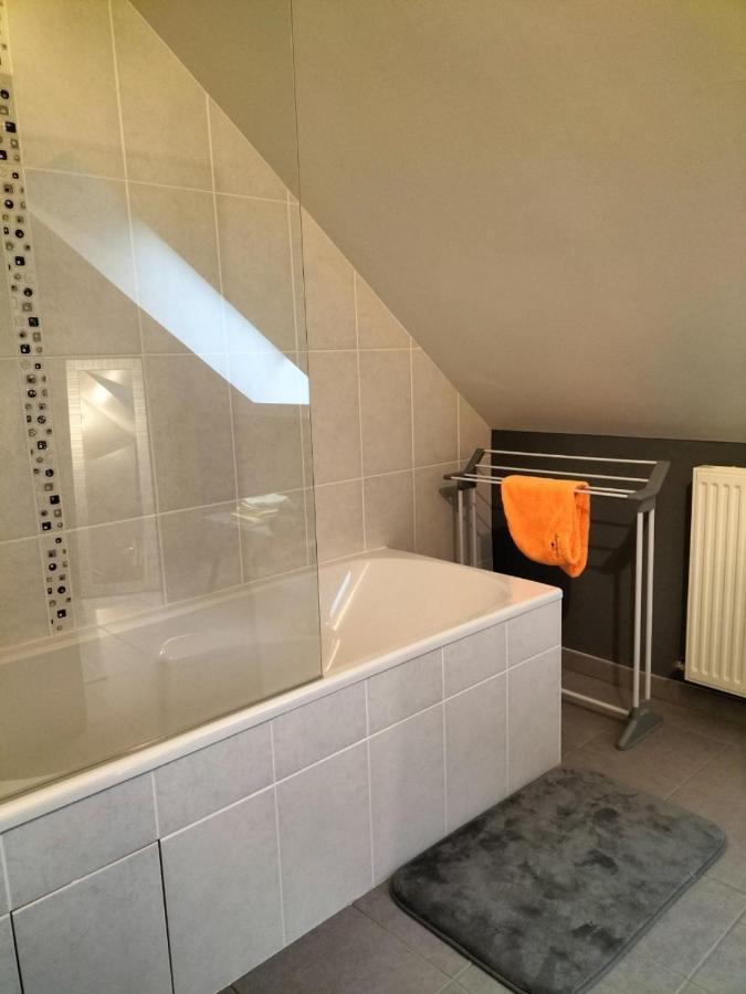 Chez Nadine Bed & Breakfast Valframbert Bagian luar foto