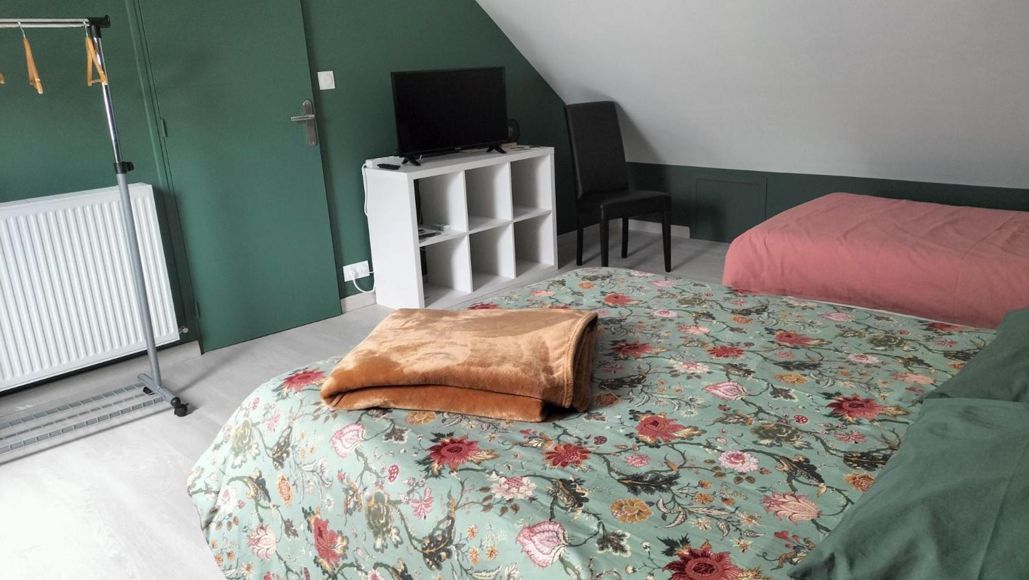 Chez Nadine Bed & Breakfast Valframbert Bagian luar foto